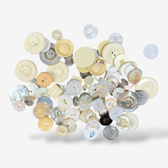 🦃 White Cream Buttons Assorted Sizes - Picture 5 of 8